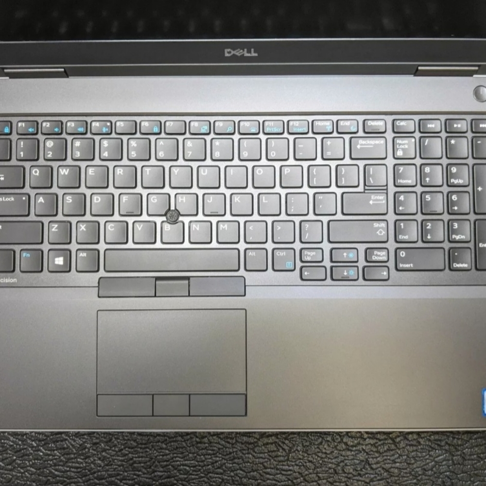Laptop - Picture 2 of 12